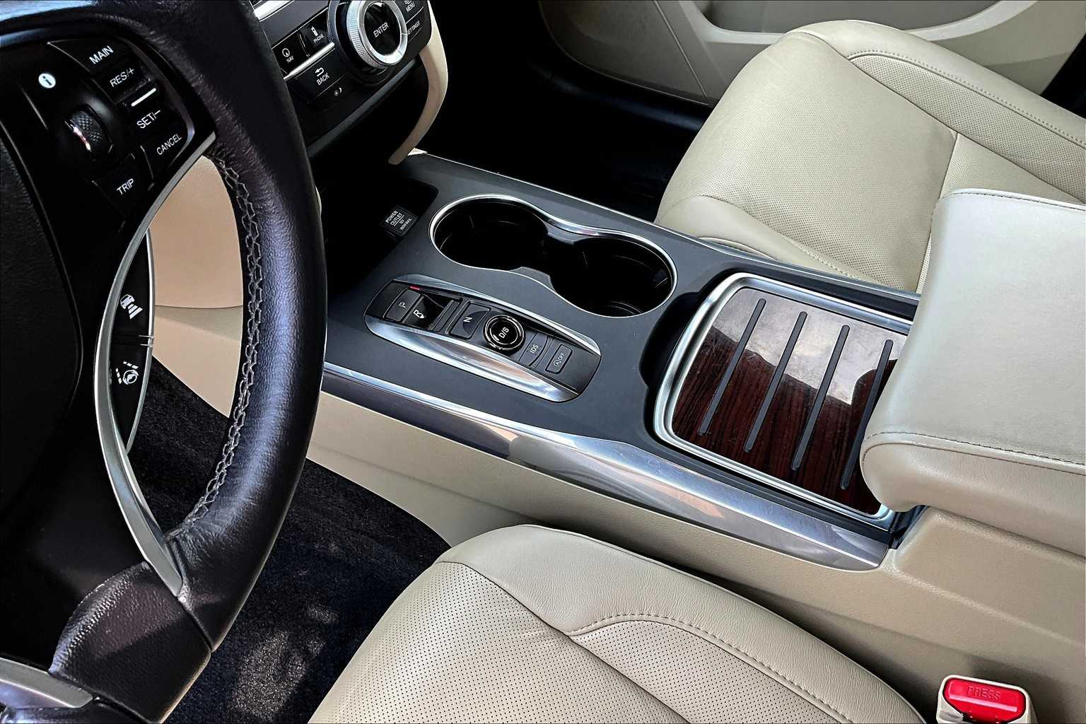 2016 Acura MDX Advance photo 16