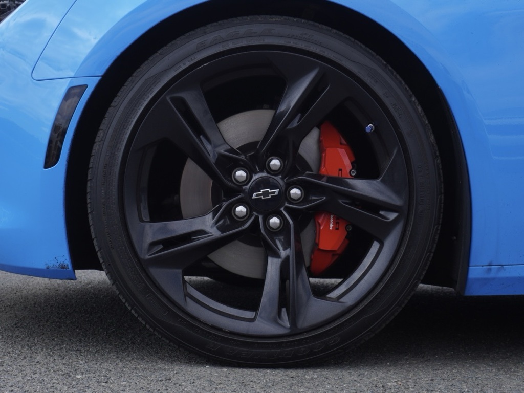 2022 Chevrolet Camaro RS photo 9