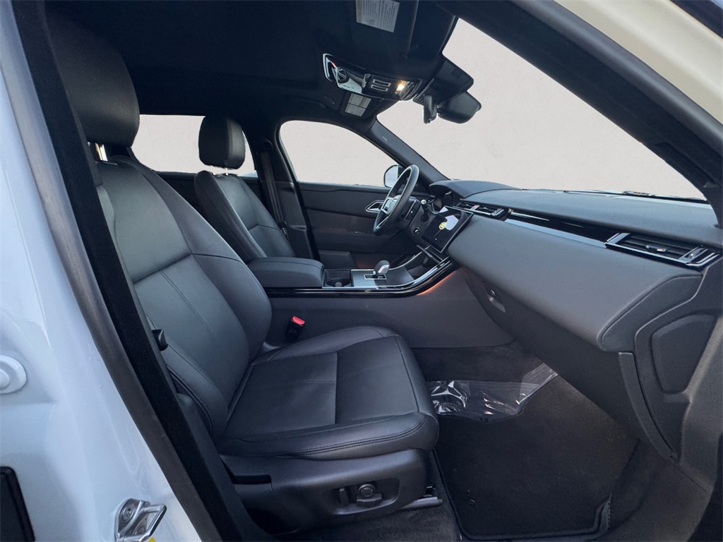 2024 Land Rover Range Rover Velar SE photo 9