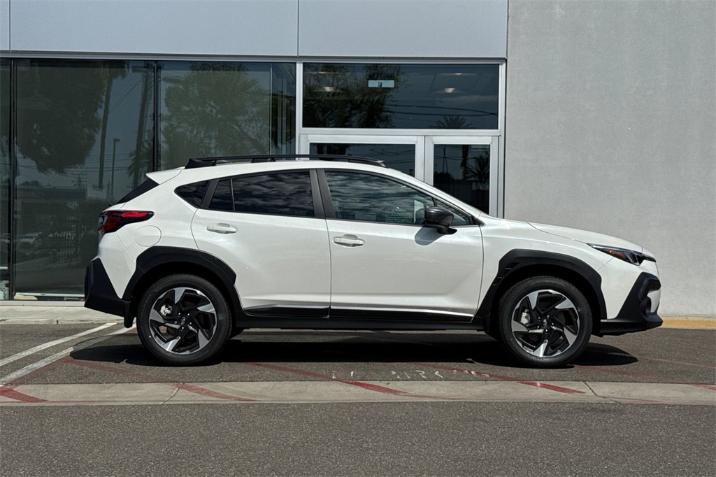 2025 Subaru Crosstrek Limited photo 2