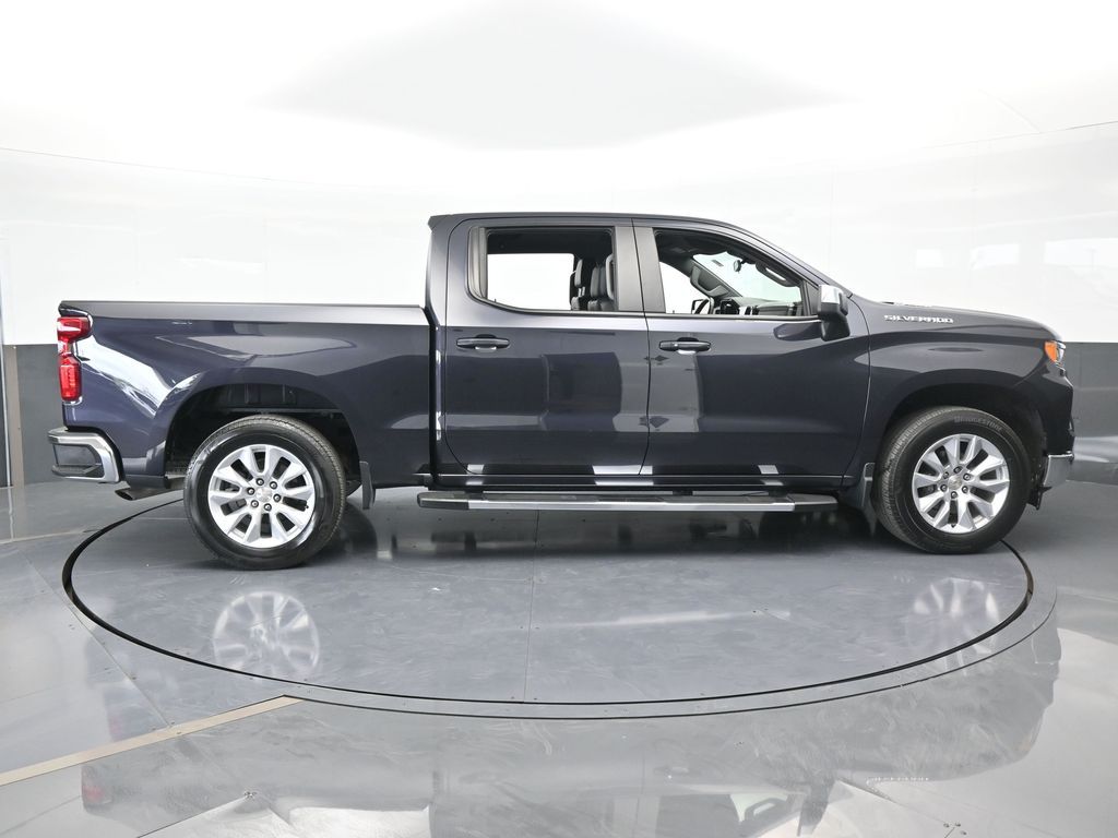 2023 Chevrolet Silverado 1500 LT photo 7