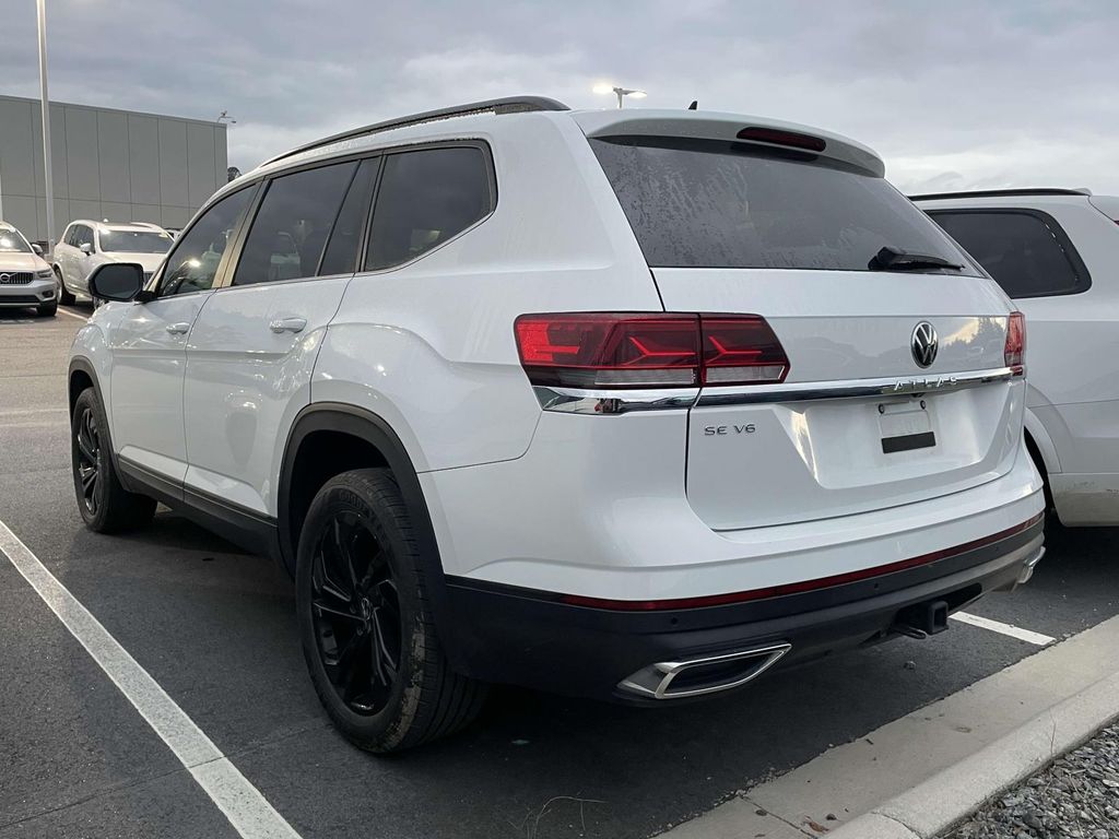 2022 Volkswagen Atlas SE Technology photo 3