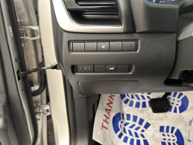 2021 Nissan Rogue SV photo 28