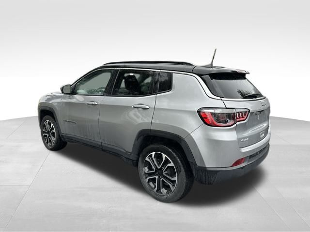 2022 Jeep Compass Limited photo 4