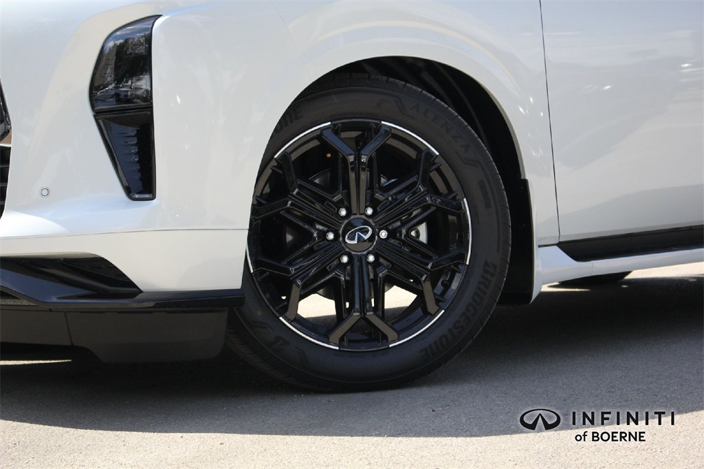 2026 Infiniti QX80 Sensory photo 3