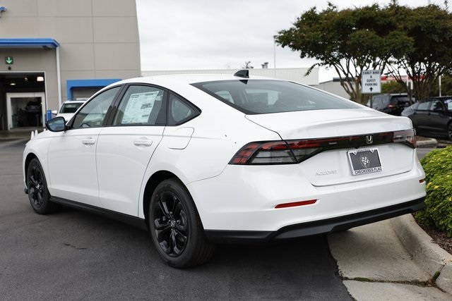 2025 Honda Accord SE photo 4