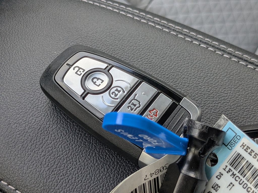 2025 Ford Escape Active photo 28