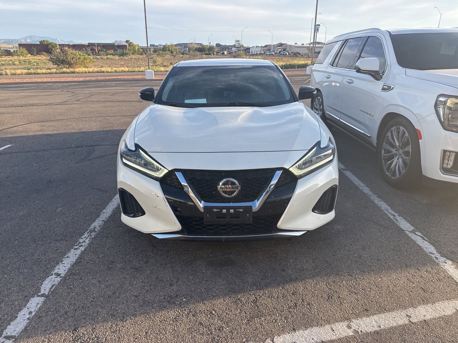 2021 Nissan Maxima SV photo 3