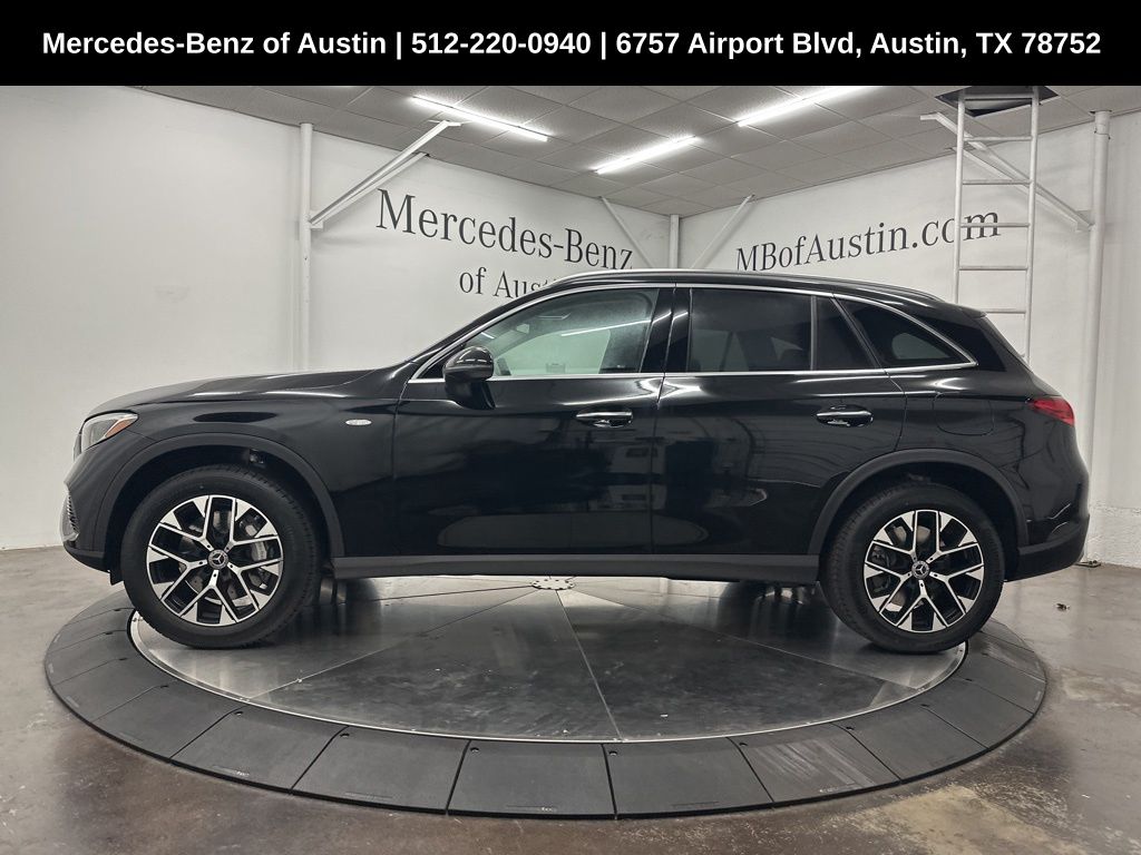 2025 Mercedes Benz GLC 350e 4MATIC photo 4