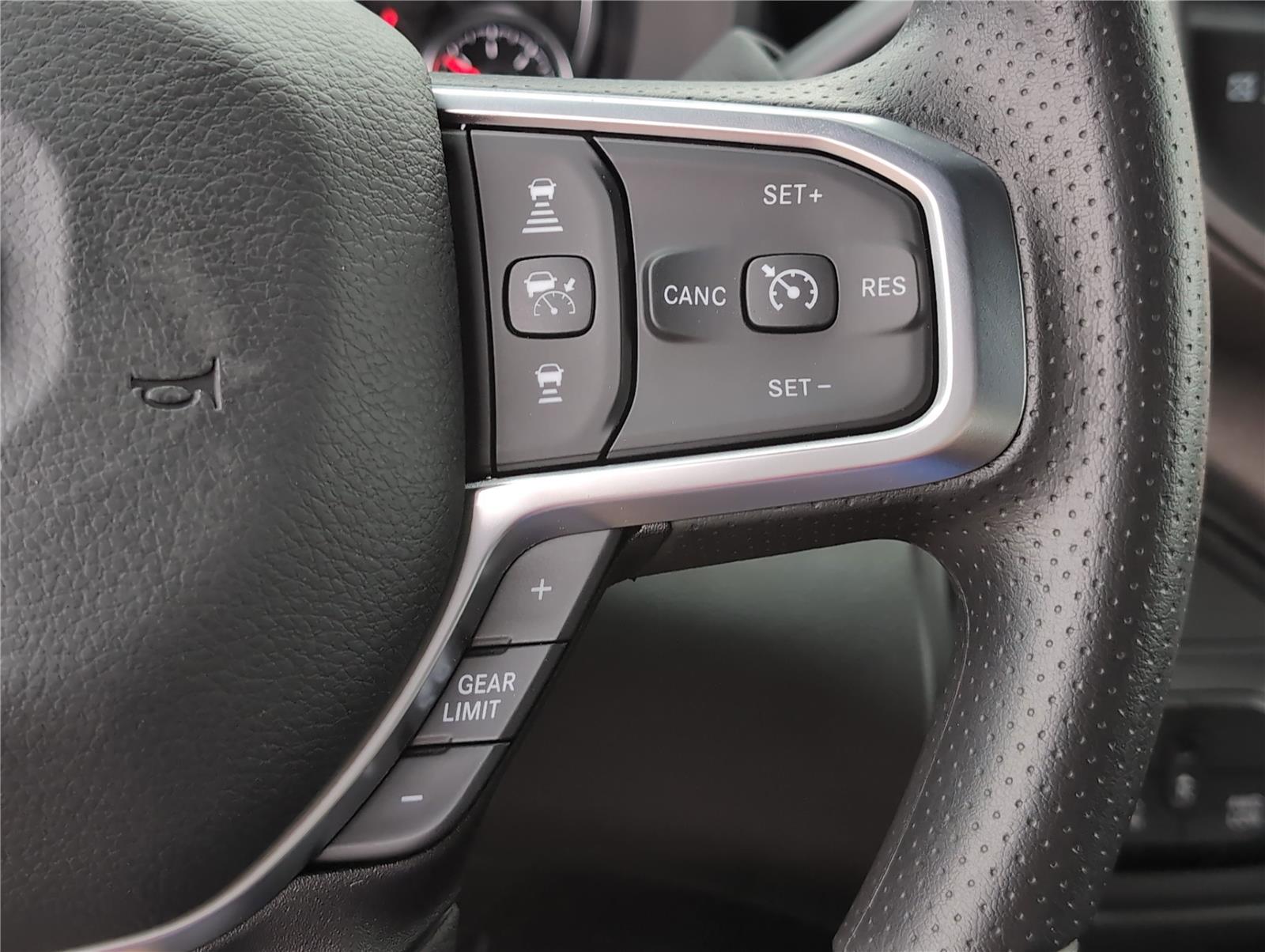 2025 Ram 2500 Tradesman photo 21