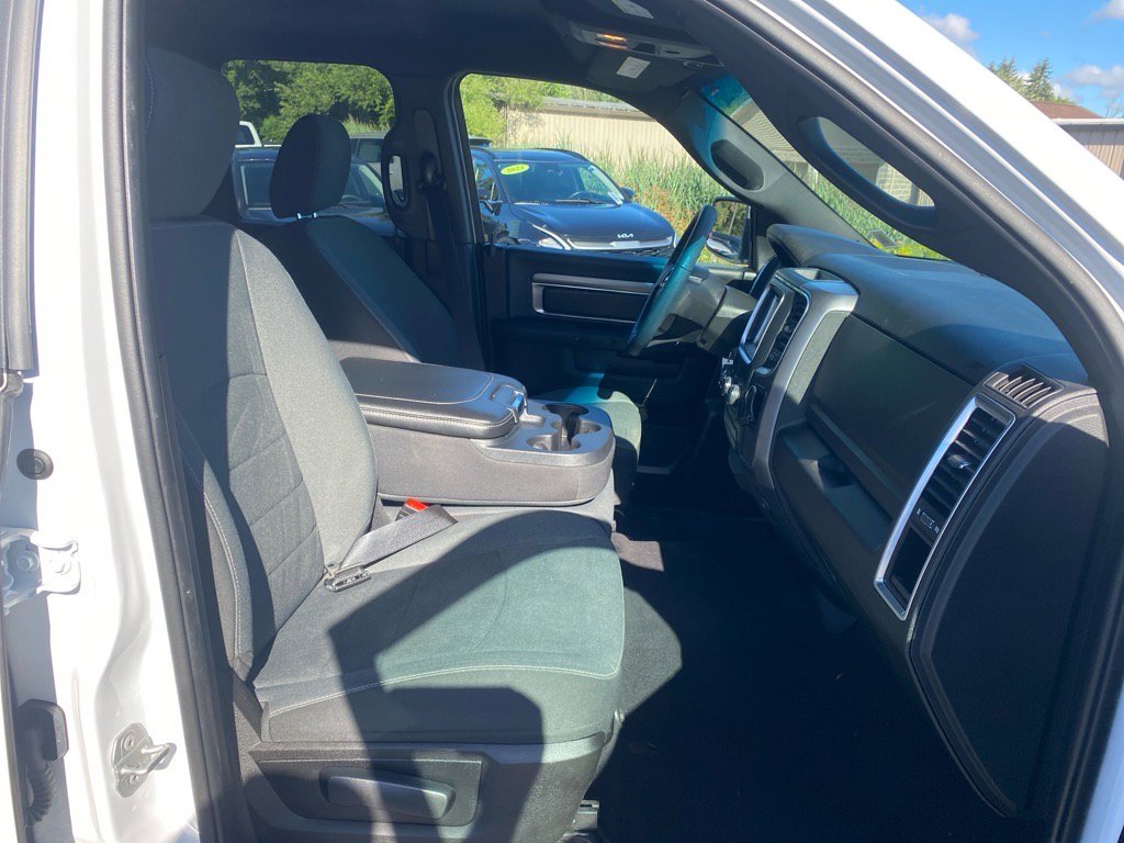 2022 Ram 1500 Classic Warlock photo 22