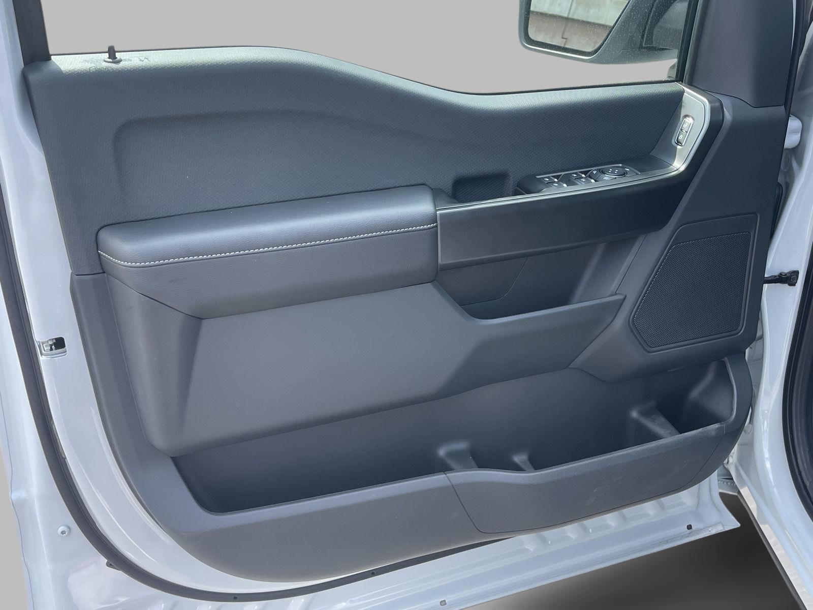 2025 Ford F-150 STX photo 19