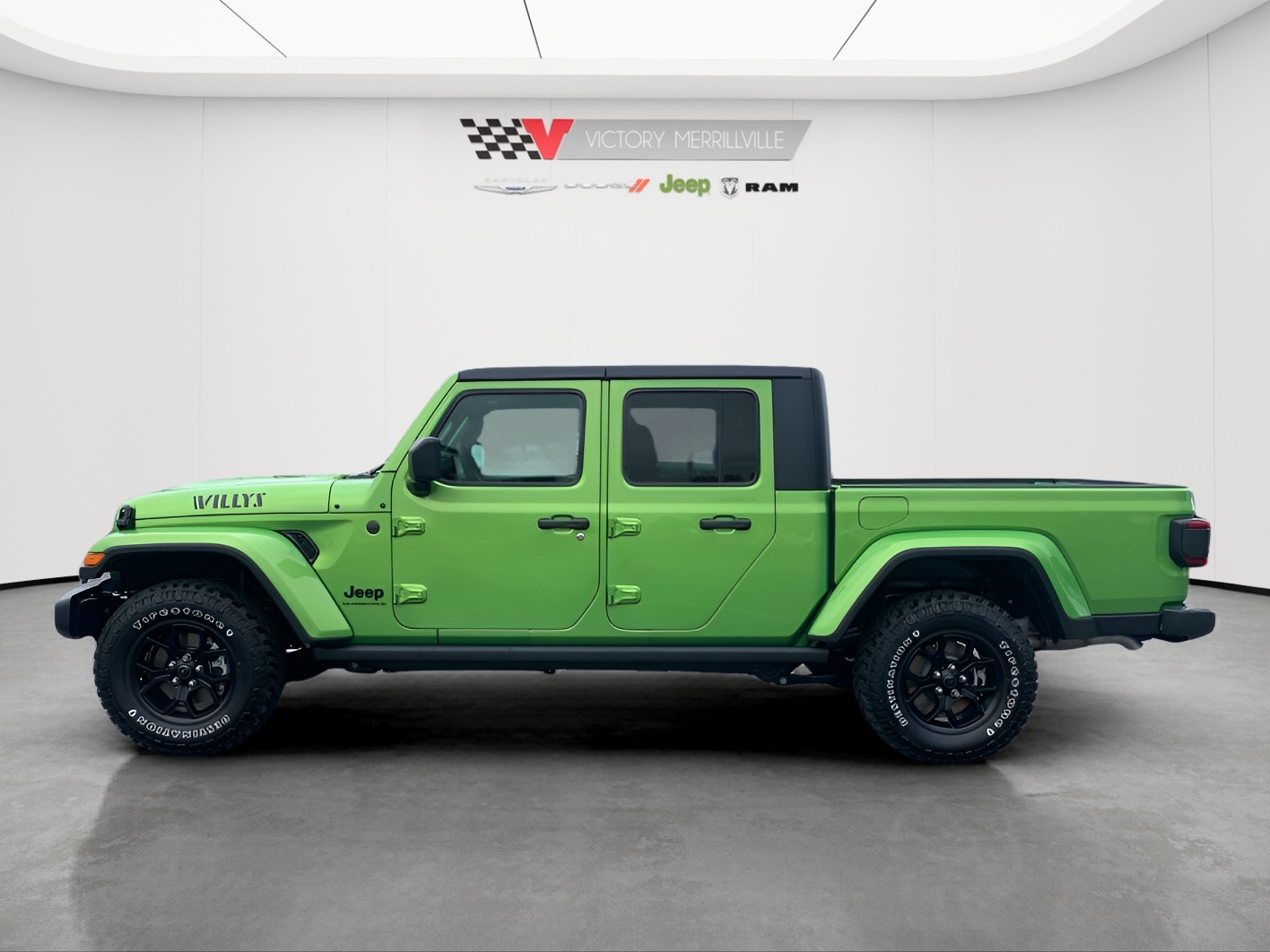 2025 Jeep Gladiator Willys photo 2