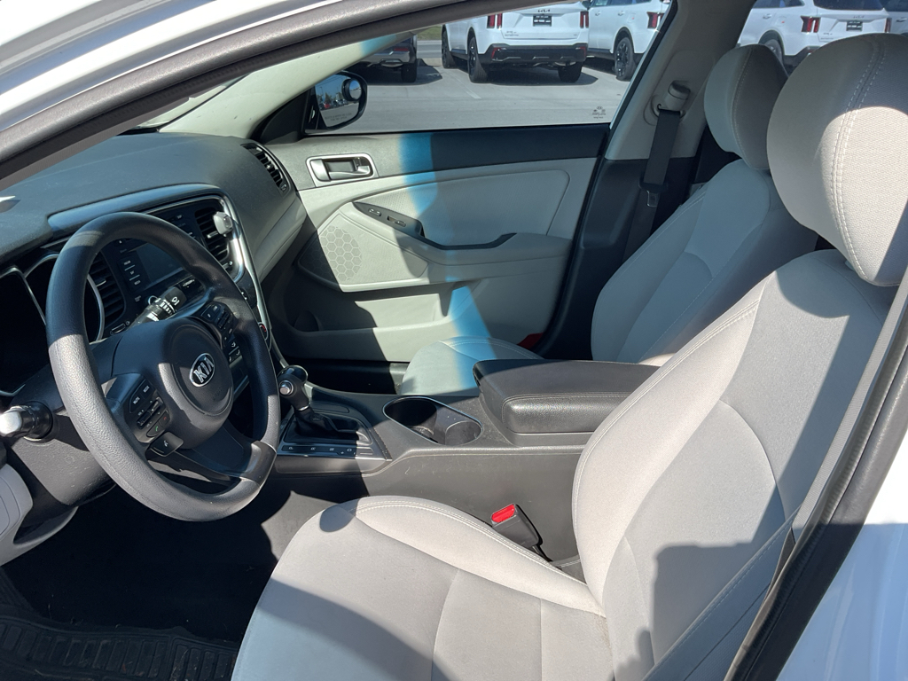 2015 Kia Optima LX photo 13