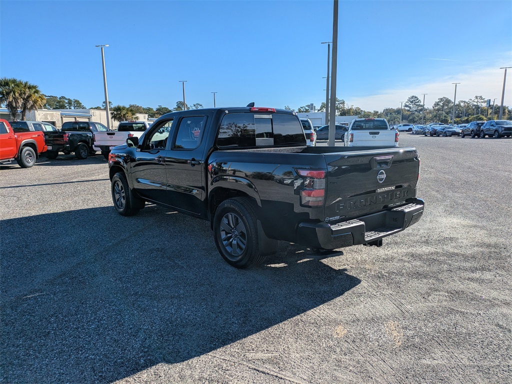 2026 Nissan Frontier SV photo 4