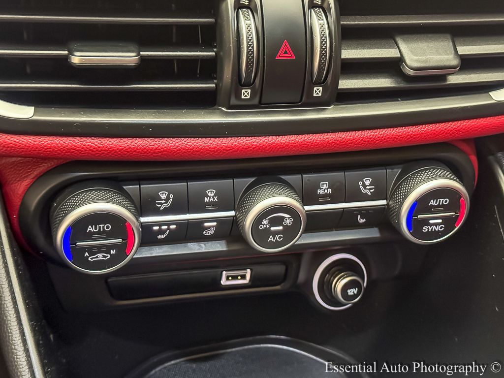 2021 ALFA ROMEO GIULIA (952) - Image 18