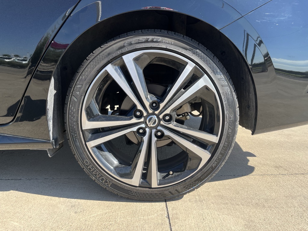 2023 Nissan Sentra SR photo 14