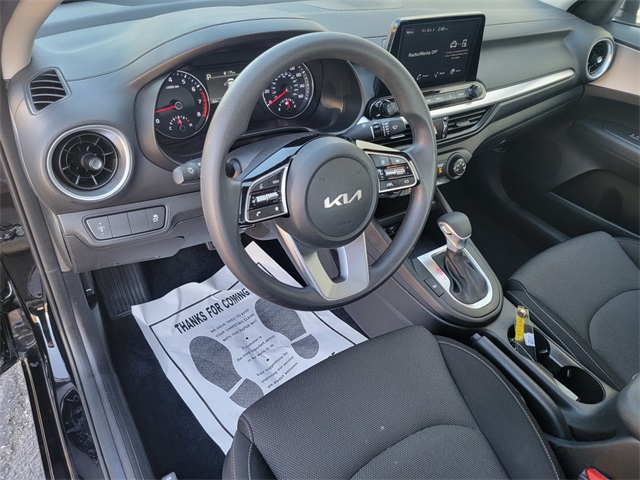 2023 Kia Forte LXS photo 12