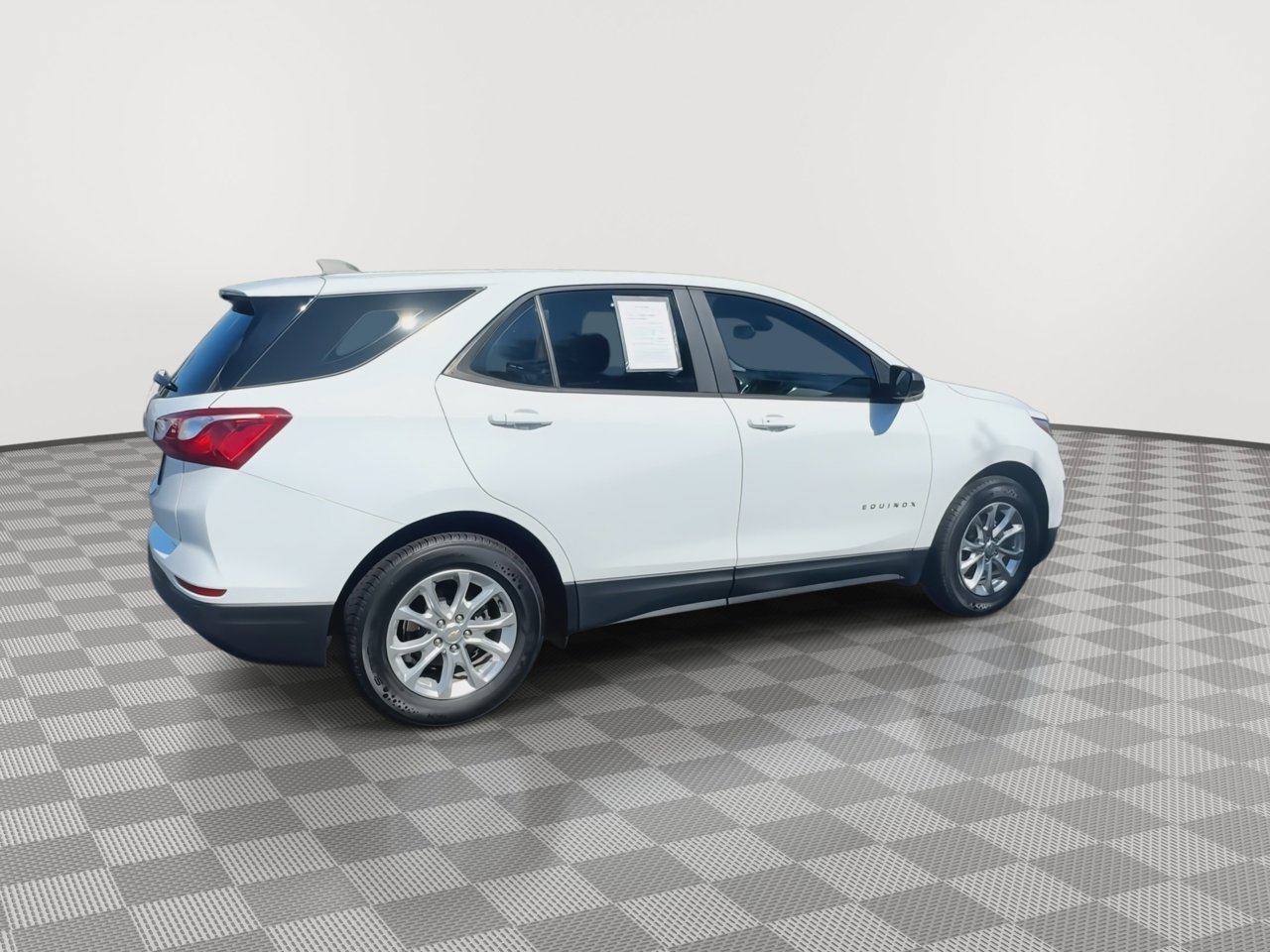 2020 Chevrolet Equinox LS photo 9