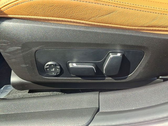 2025 Bmw 330i xDrive photo 14