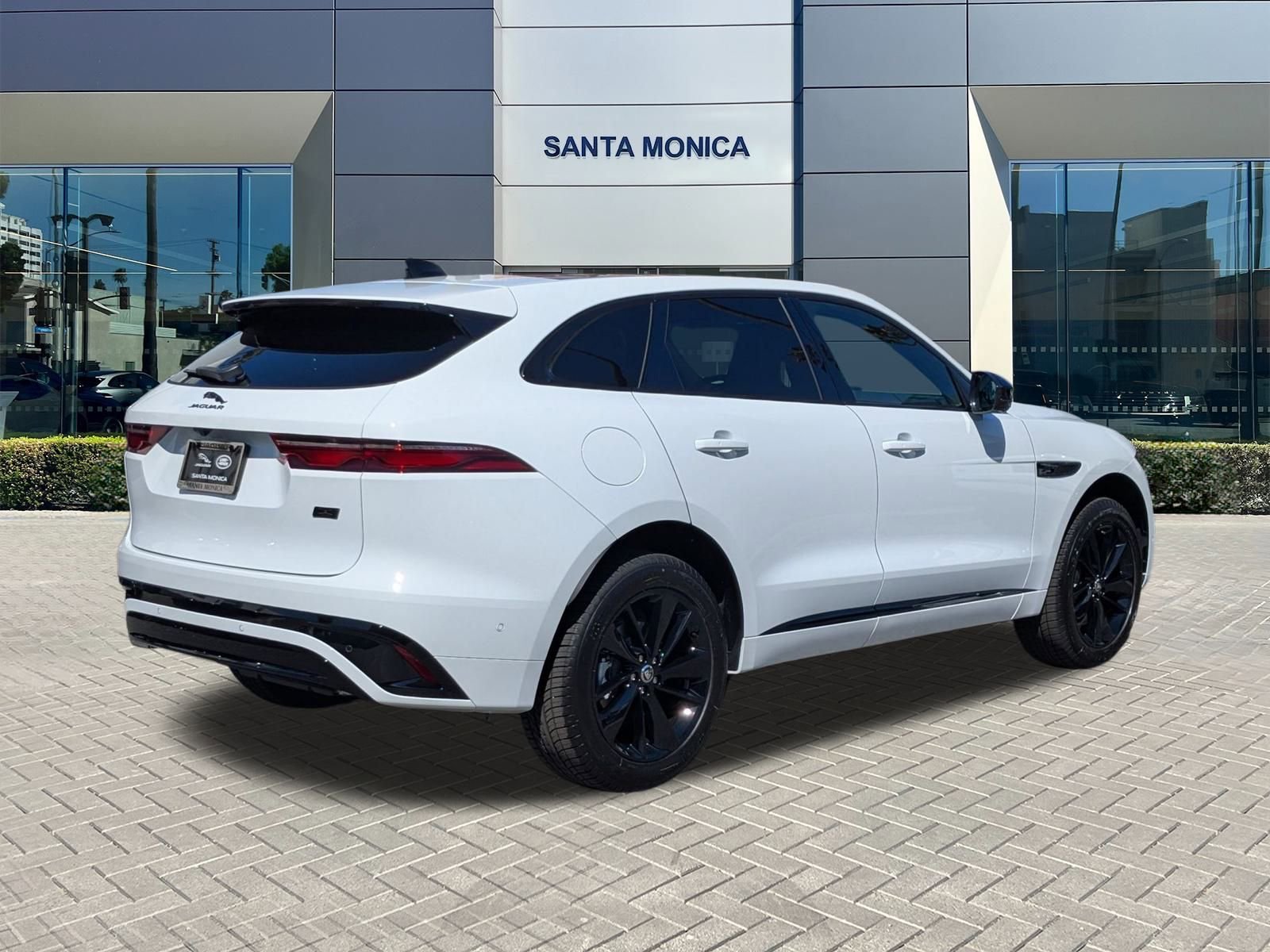 2026 Jaguar F-PACE P250 R-Dynamic S photo 2
