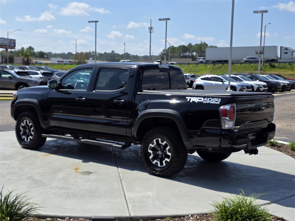 2023 Toyota Tacoma TRD Off-Road V6 photo 2