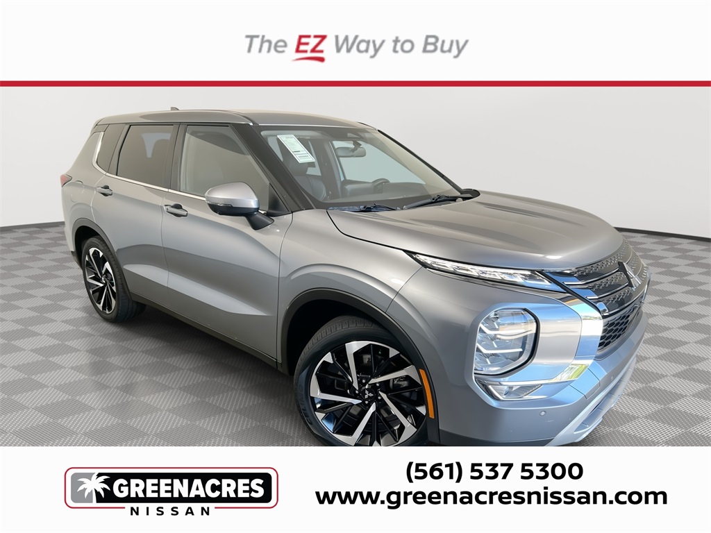 2024 Mitsubishi Outlander SE's photo