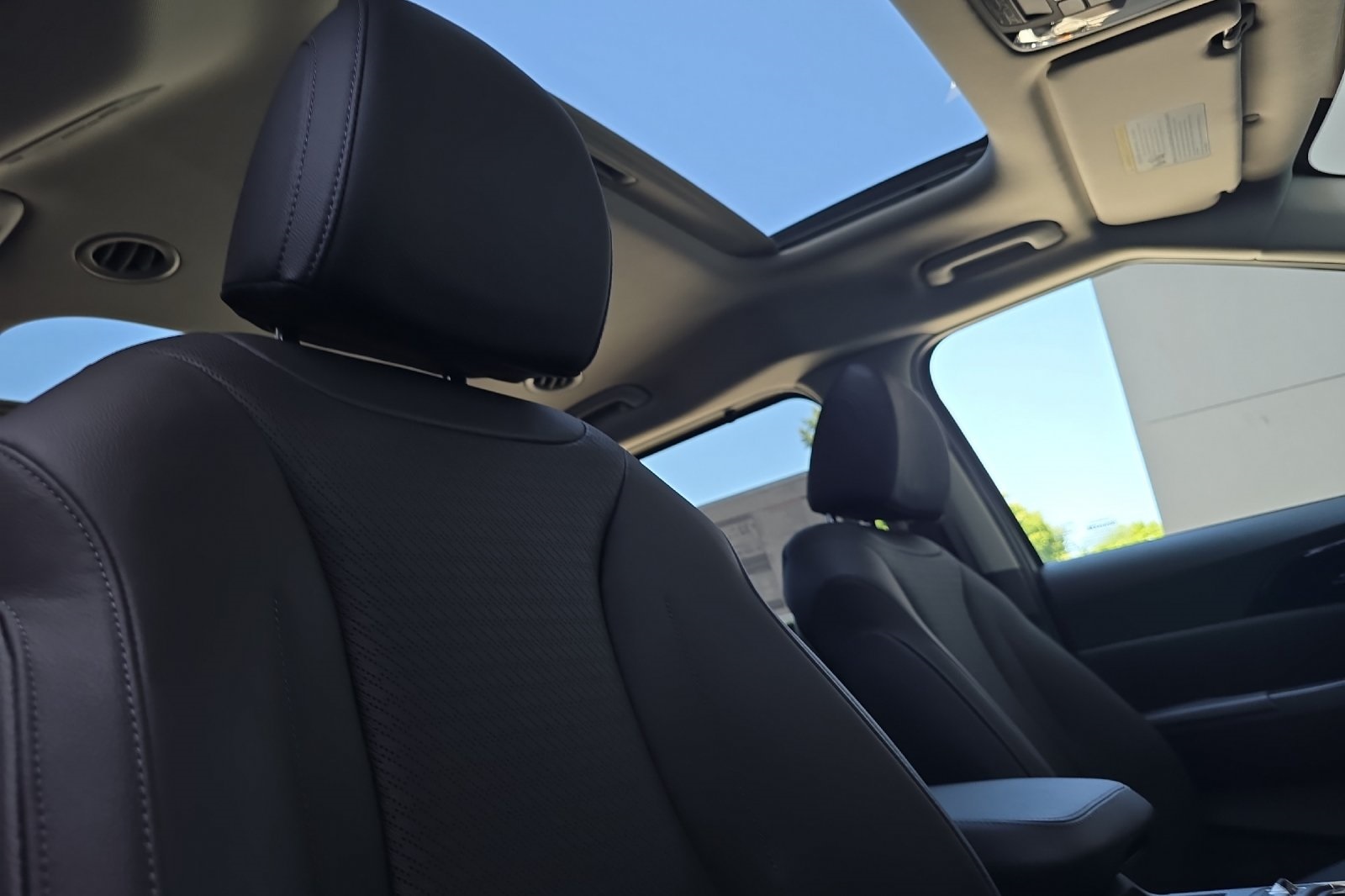 2026 Kia Carnival SX Prestige photo 13