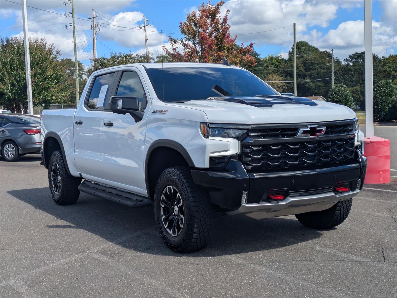 2025 Chevrolet Silverado 1500 ZR2 photo 3