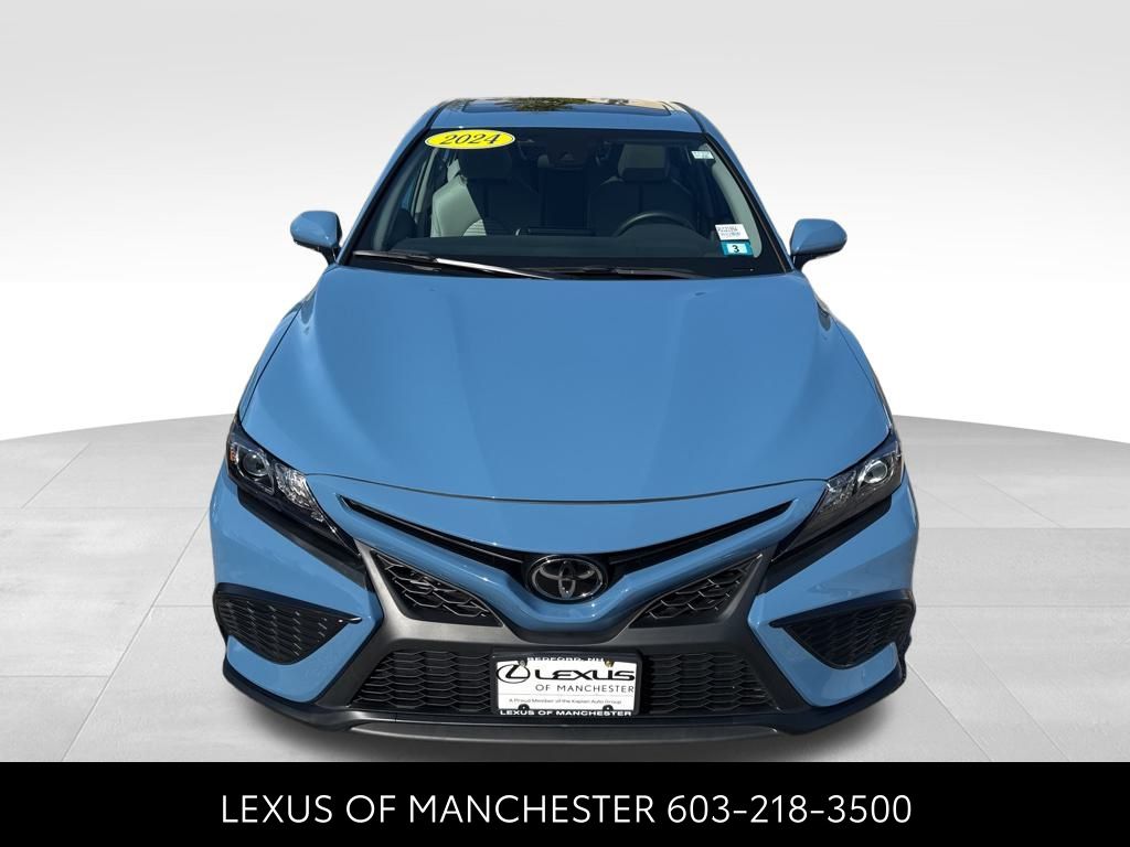 2024 Toyota Camry SE photo 2