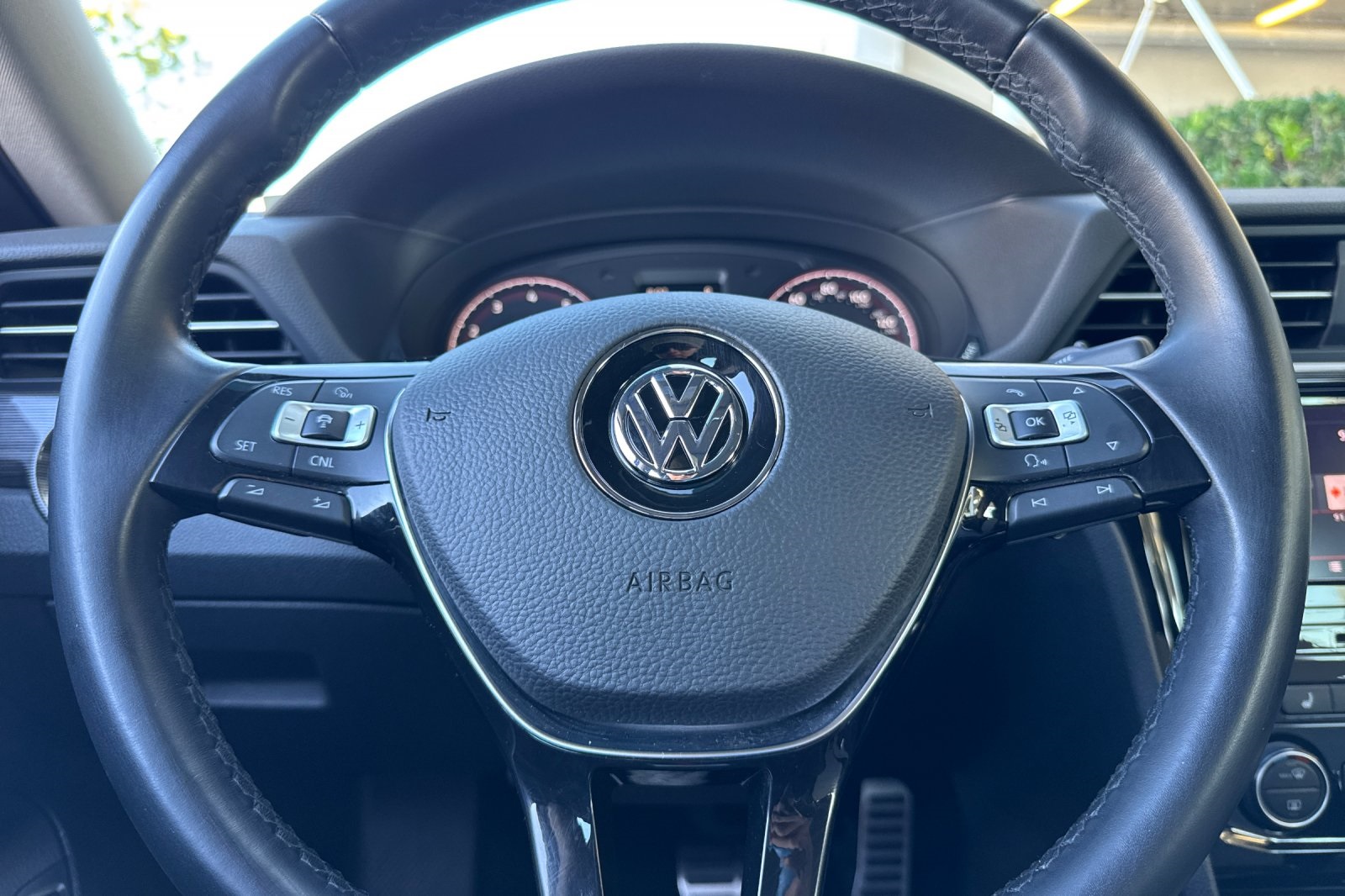 2020 Volkswagen Passat 2.0T R-Line photo 21