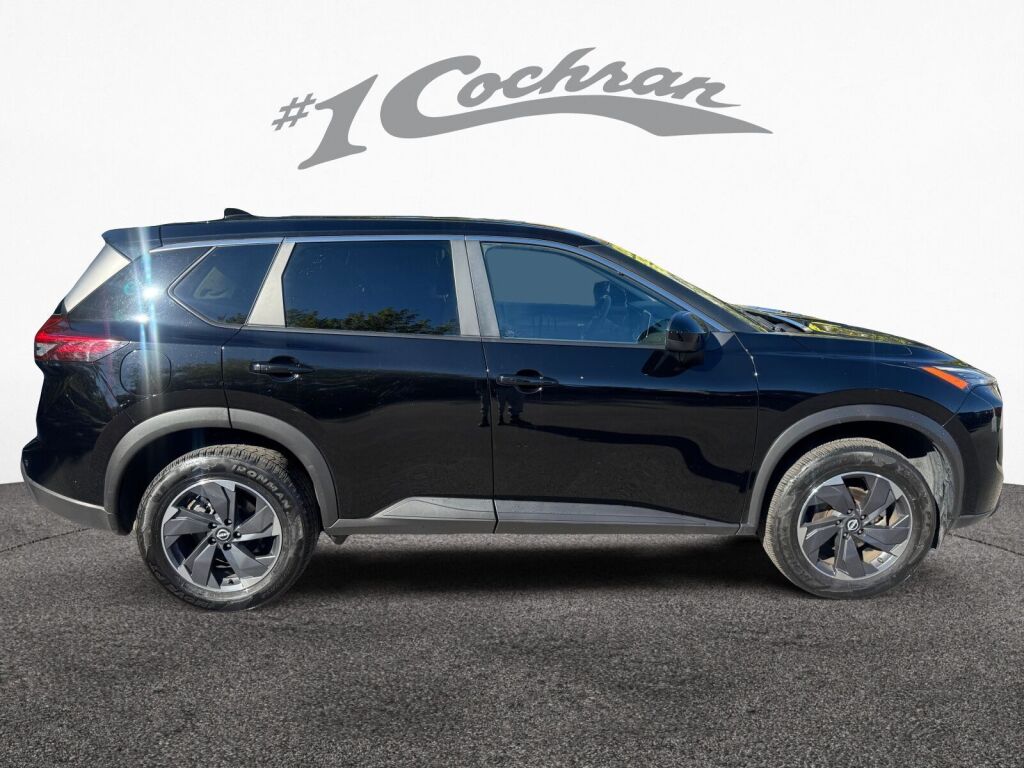 2024 Nissan Rogue SV photo 8