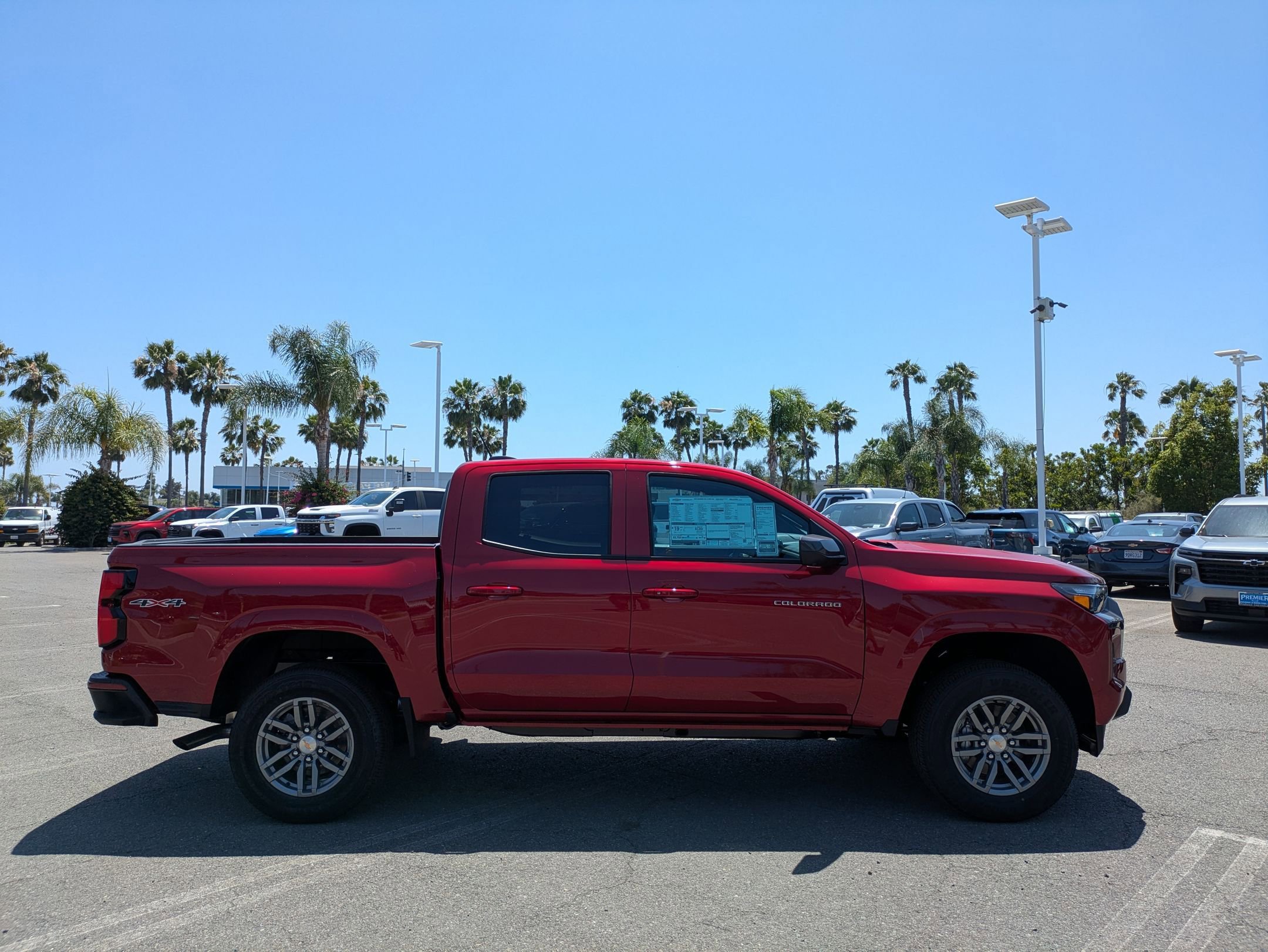 2025 Chevrolet Colorado Work Truck LT photo 6