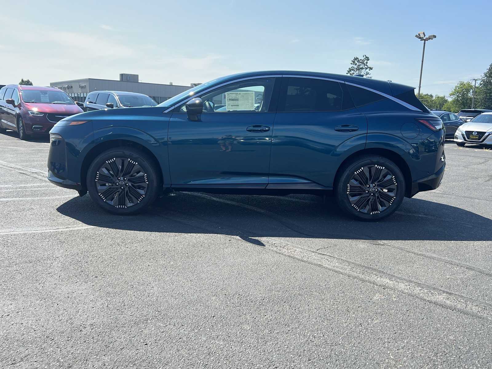 2025 Nissan Murano Platinum photo 8