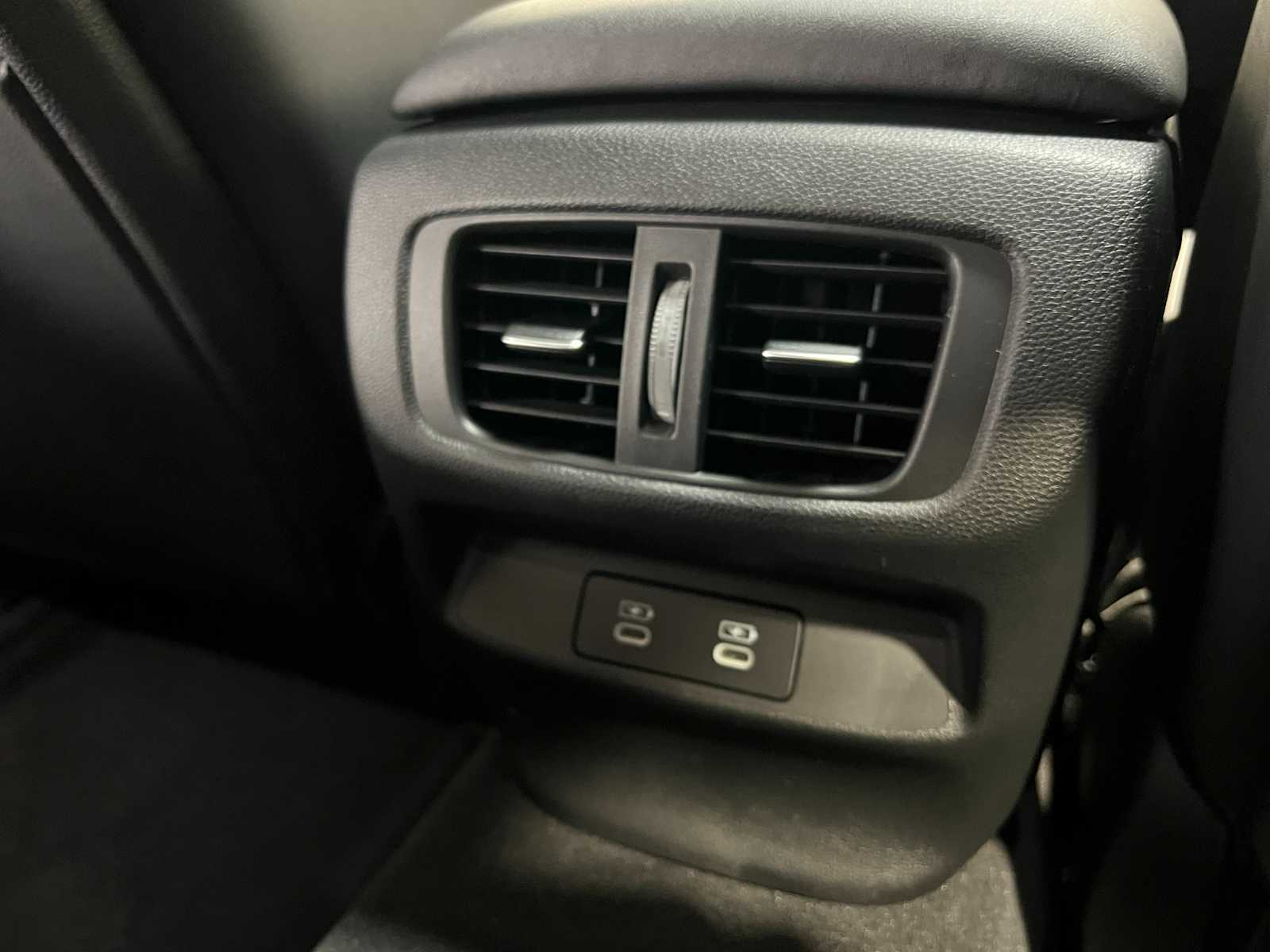 2025 Acura TLX Technology photo 27