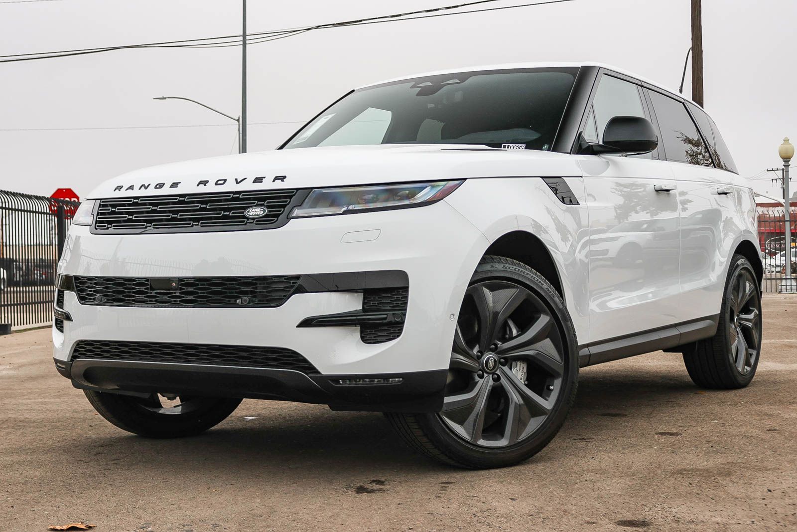 2025 Land Rover Range Rover Sport SE's photo