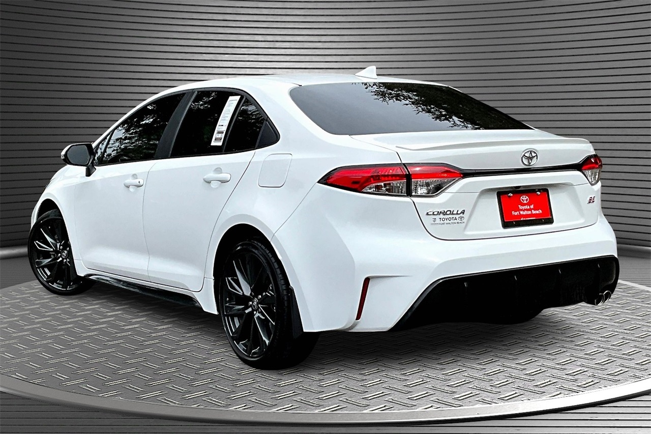2025 Toyota Corolla SE photo 4