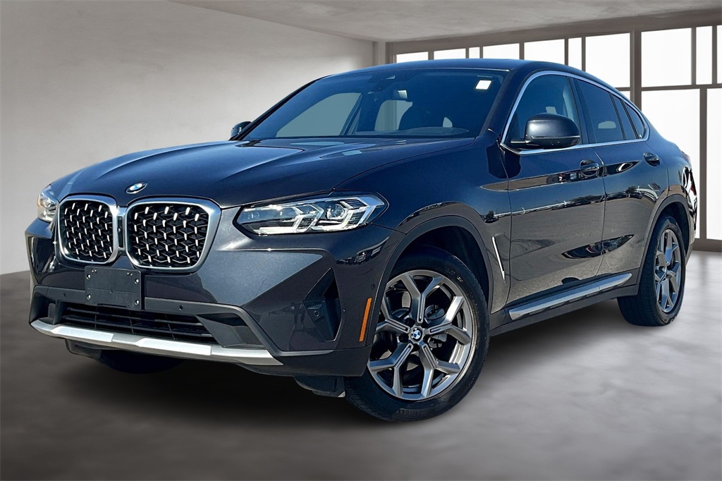 2024 BMW X4 30i's photo