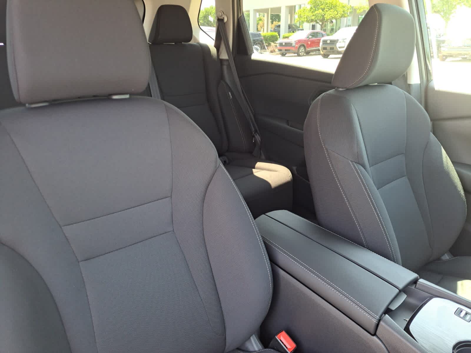 2026 Nissan Rogue S photo 16
