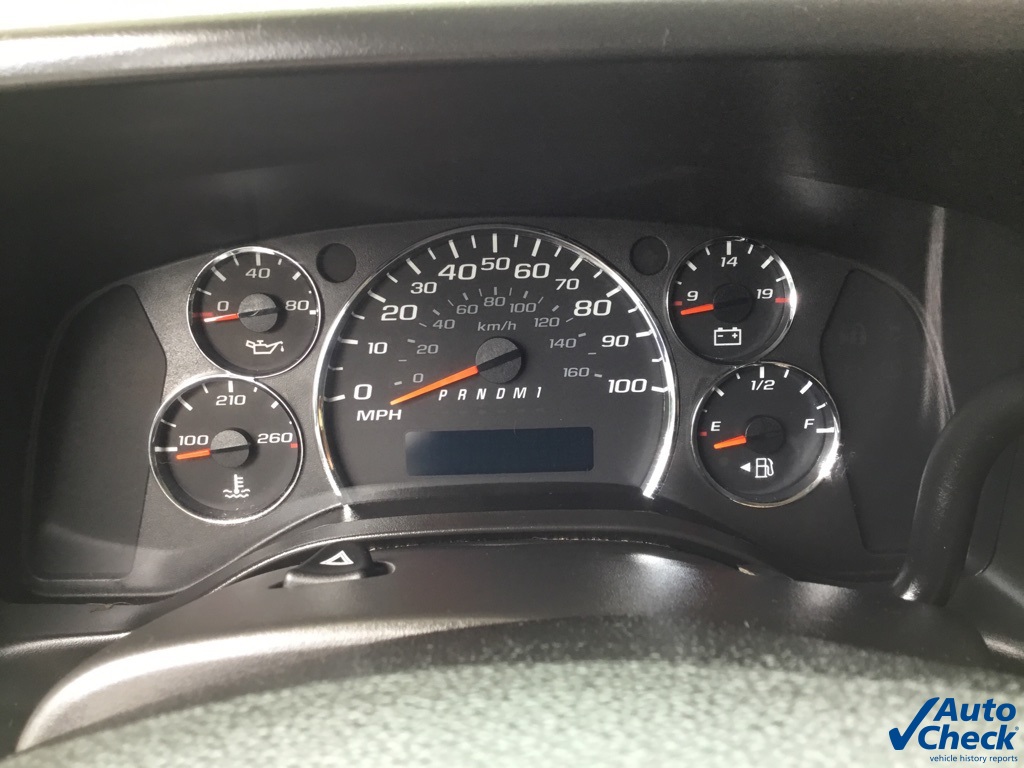 2017 Chevrolet Express 3500 Work Van photo 31