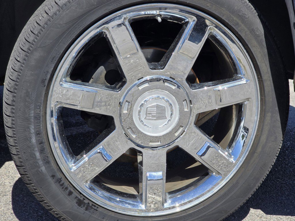 2007 Cadillac Escalade Base photo 19