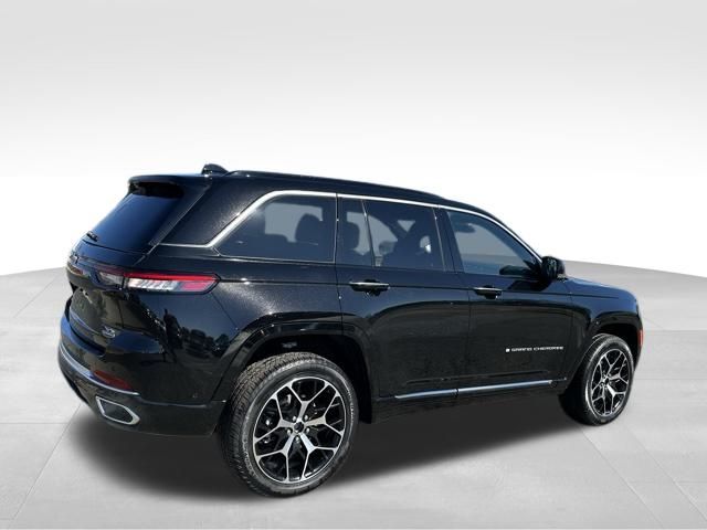 2025 Jeep Grand Cherokee Summit Reserve photo 3