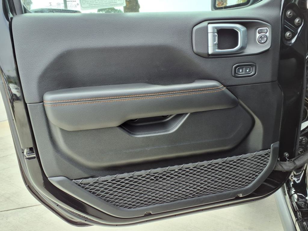 2020 Jeep Gladiator Mojave photo 11