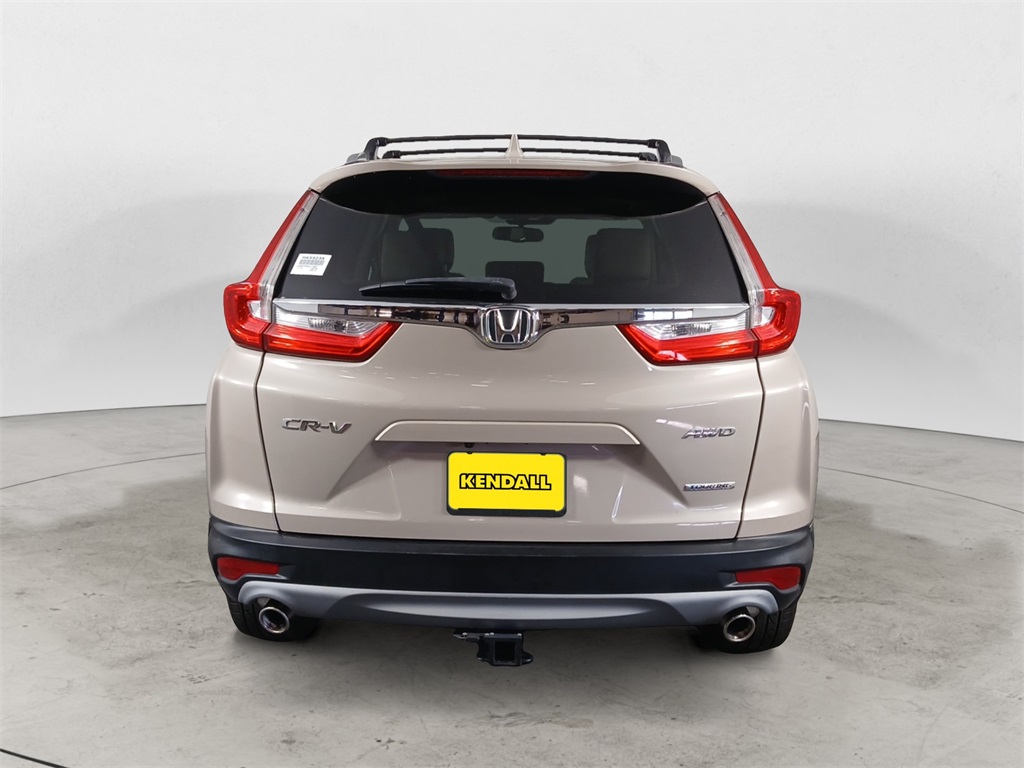 2017 Honda CR-V Touring photo 3