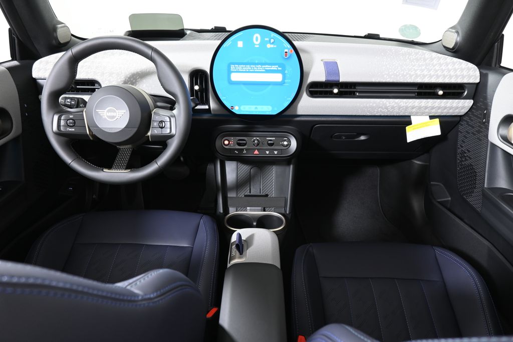 2026 Mini Cooper Convertible Iconic photo 3