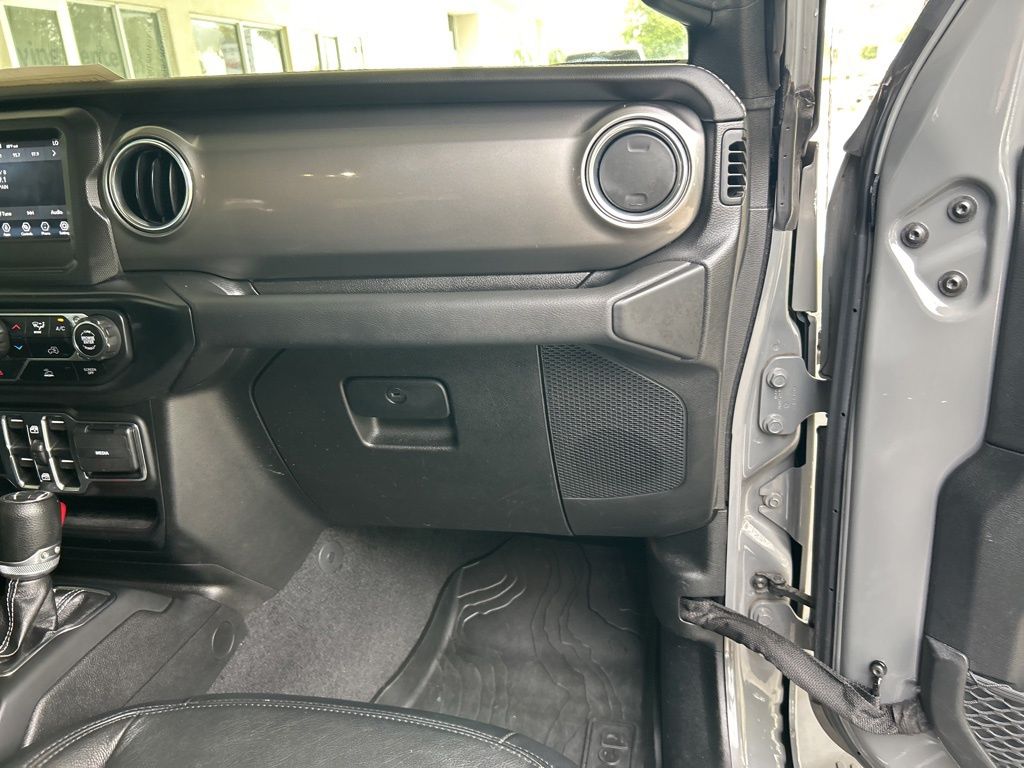 2021 Jeep Wrangler Unlimited Sahara photo 22