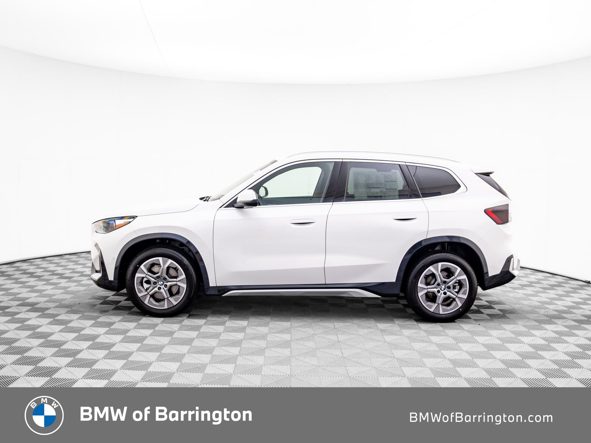 2026 Bmw X1 XDrive28i photo 2