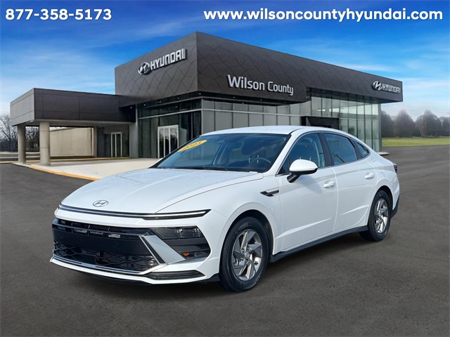 2025 Hyundai Sonata SE's photo