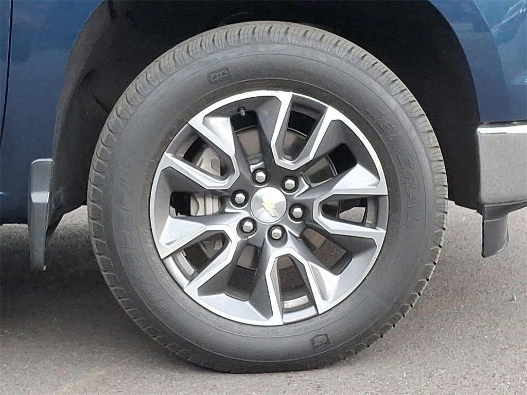 2022 Chevrolet Silverado 1500 LT photo 9