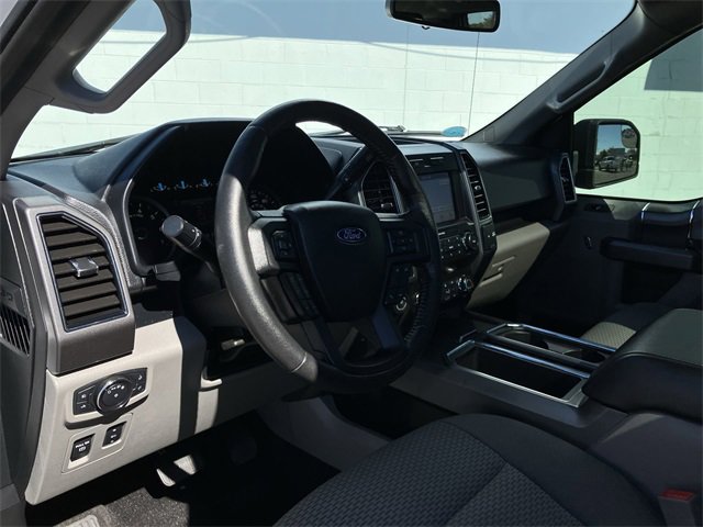 2019 Ford F-150 XLT photo 2